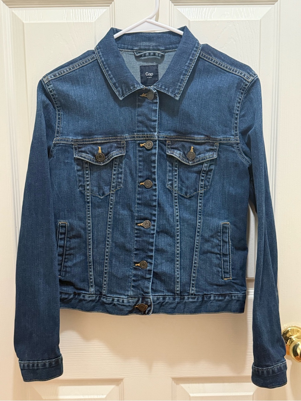 GAP Classic Blue Denim Jacket Size S (Excellent Condition)